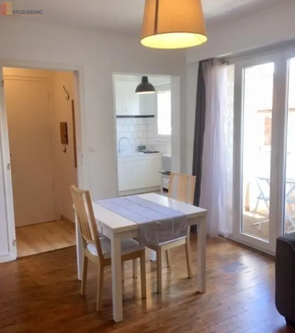Studio meublé 26m² Grenoble centre - Meublé, 1er étage - Photo 28