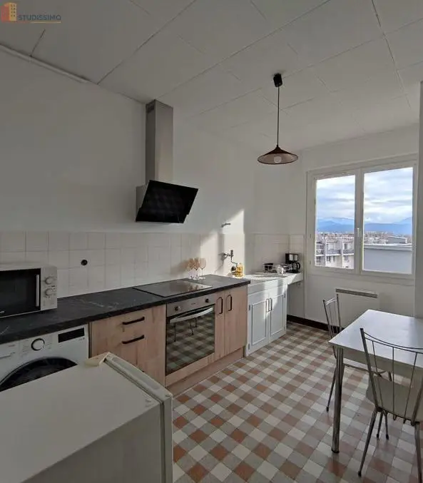 Studio meublé 36m² Grenoble centre - 7e étage, lumineux - Photo 10