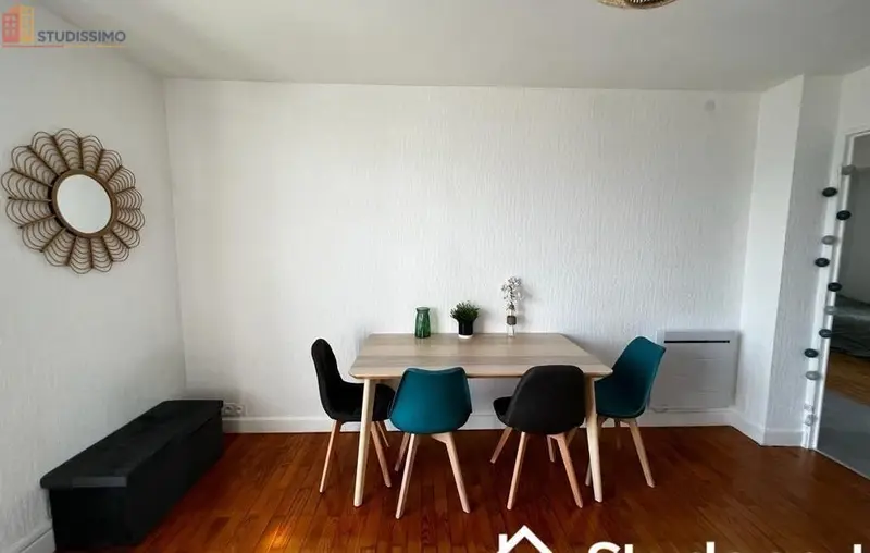Studio meublé 11m² Grenoble 38100 - Lumineux, dernier étage - Photo 4