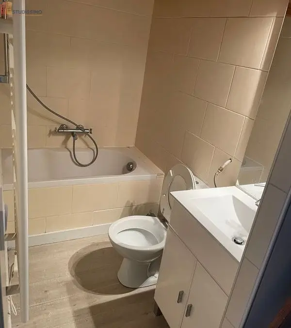 Studio meublé 17m² Grenoble 38000 - Meublé, proche rue d'Alembert - Photo 1