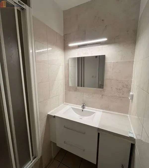Studio meublé 34m² Grenoble 38000 - Meublé, DPE D - Photo 5