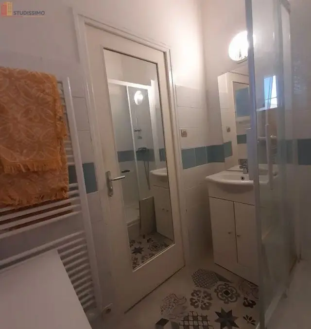 Studio meublé 32m² Grenoble centre - Lumineux, 1er étage - Photo 2