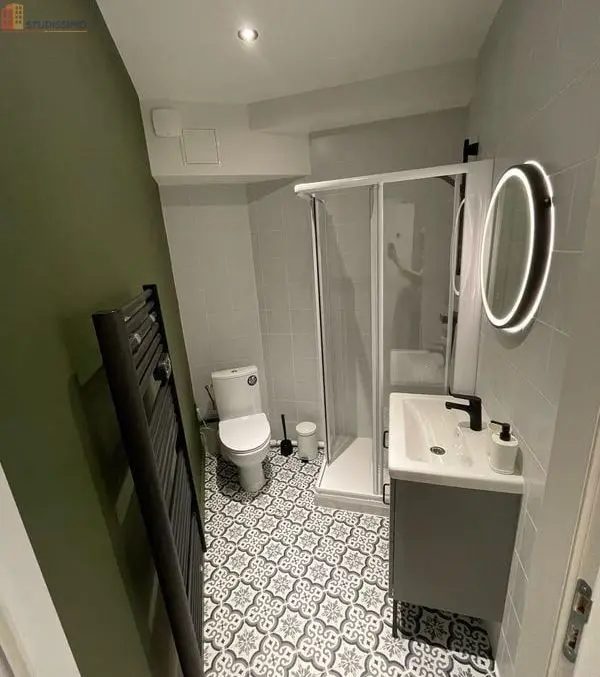Studio meublé 16m² Grenoble 38000 - Rénové, proche place de l'Étoile - Photo 6