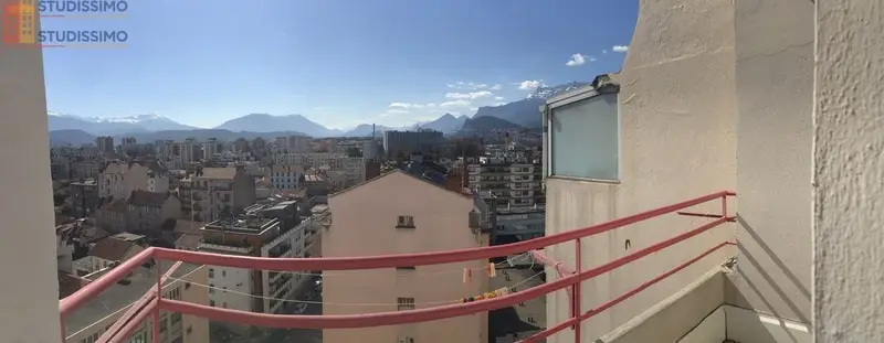 Studio meublé 26m² Grenoble centre - Dernier étage, proche tram D - Photo 10