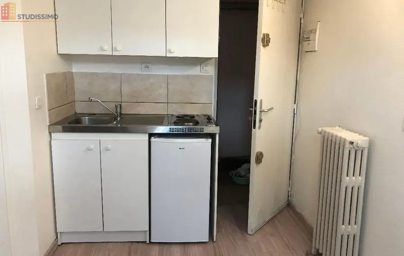 Studio meublé 23m² Grenoble 38000 - Dernier étage, lumineux - Photo 2