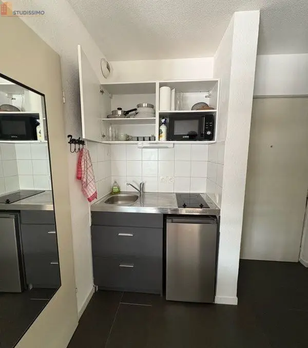 Studio meublé 25m² Grenoble 38100 - Meublé, 1er étage - Photo 11
