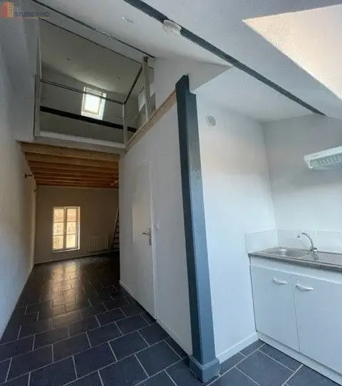 Studio 27m² Dole - 2e étage, lumineux - Photo 8