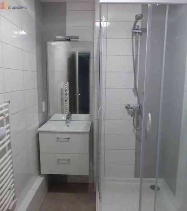 Studio 24m² Lons-le-Saunier - 1er étage, lumineux - Photo 2