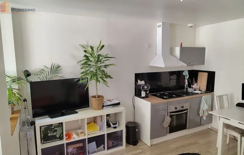 Studio meublé 29m² Poligny - Meublé, disponible juin - Photo 8