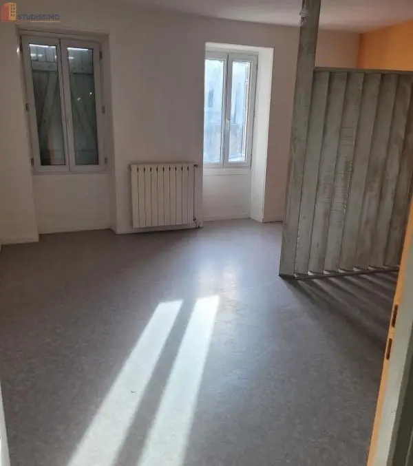 Studio 25m² Lons-le-Saunier - 2e étage - Photo 14