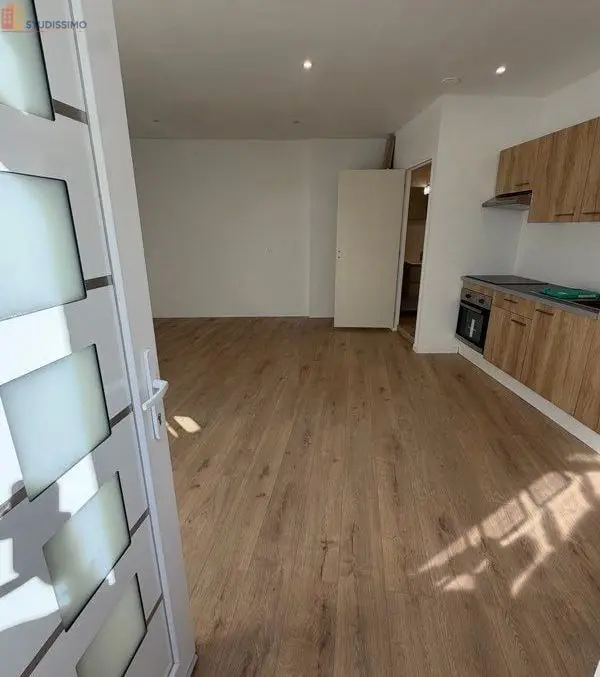 Studio 32m² Lons-le-Saunier - Sur rue - Photo 6