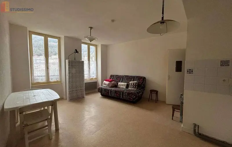 Studio 26m² Saint-Claude 39200 - Meublé, 2e étage - Photo 6