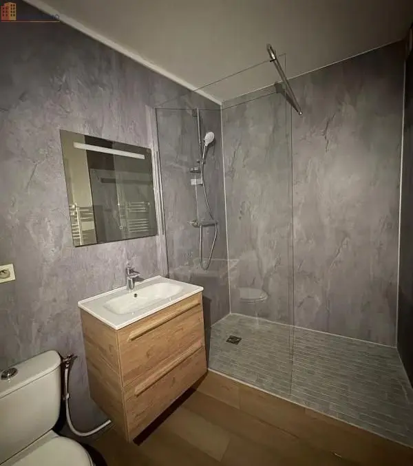 Studio meublé 25m² Lons-le-Saunier - Meublé, 1er étage - Photo 1