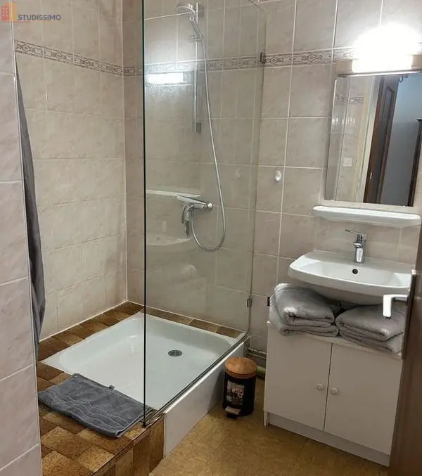 Studio meublé 35m² Morbier 39400 - Rénové, disponible - Photo 2