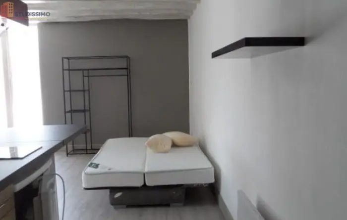 Studio 23m² Le Controis-en-Sologne - without caractéristiques - Photo 3