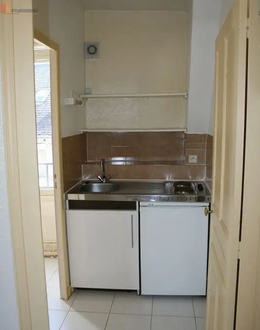 Studio meublé 25m² Blois centre - Proche gare et rues piétonnes - Photo 13