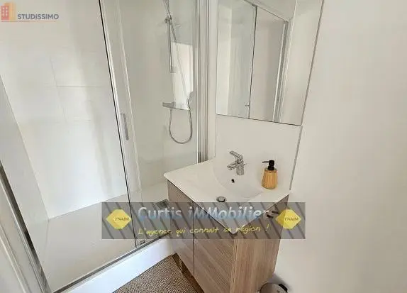 Studio meublé 9m² Saint-Étienne 42000 - Lumineux, 7e étage - Photo 6