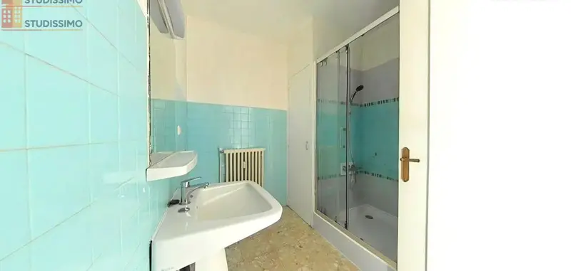 Studio 41m² Saint-Étienne 42000 - Photo 2