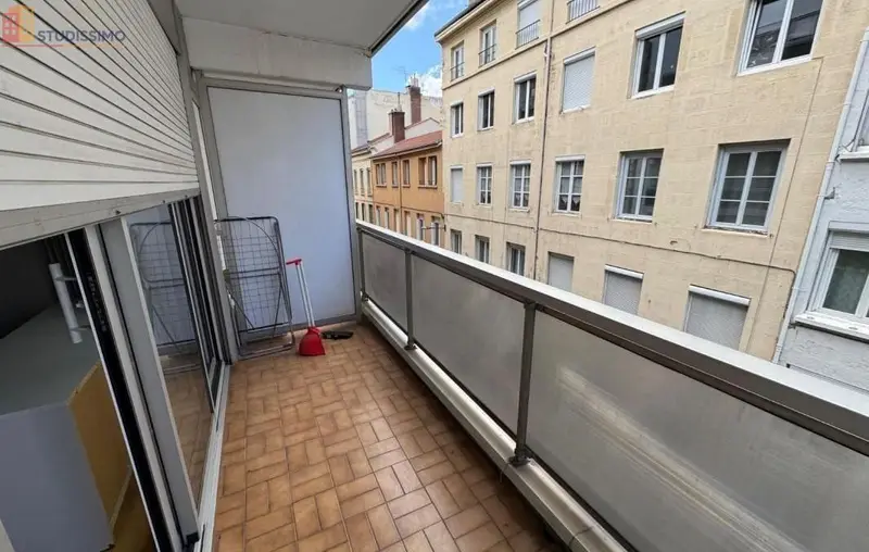 Studio meublé 29m² Saint-Étienne 42000 - Meublé, 3e étage - Photo 1