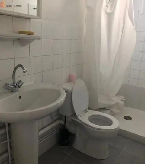 Studio meublé 13m² Saint-Étienne - Compact, meublé - Photo 10