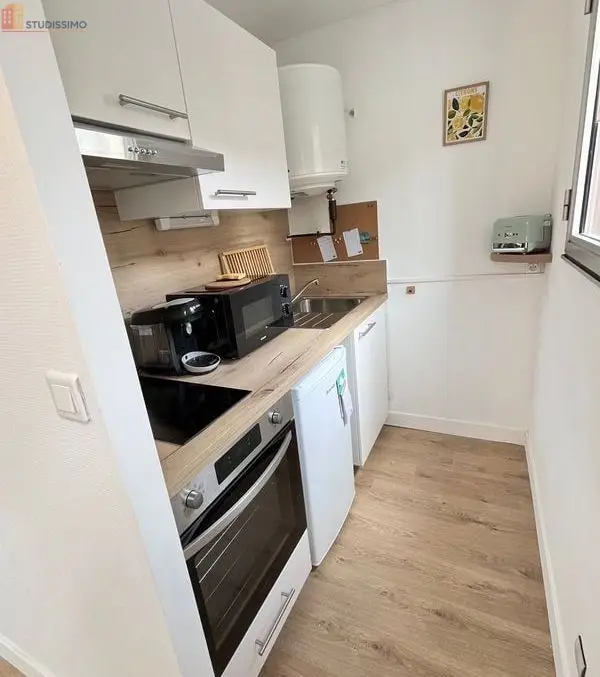 Studio meublé 20m² Saint-Étienne centre - Lumineux - Photo 8