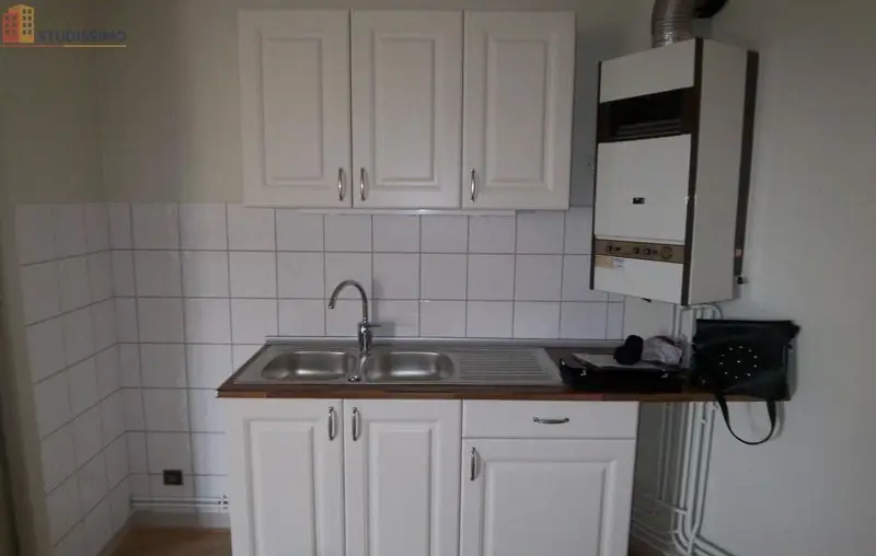 Studio 28m² Montbrison - DPE D, 1er étage - Photo 4