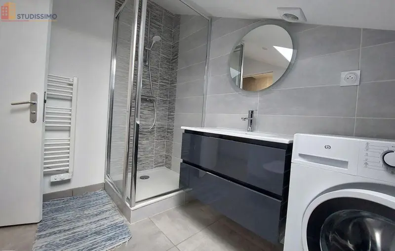 Studio 25m² Saint-Étienne 42000 - Étage élevé, DPE D - Photo 1