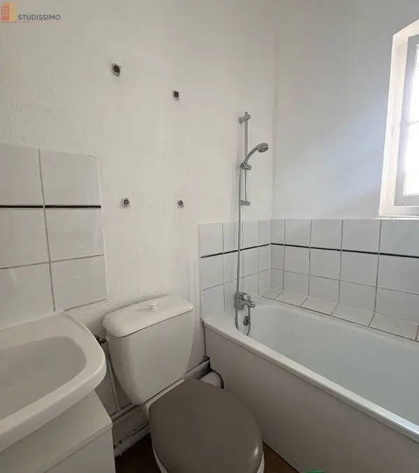 Studio 37m² Saint-Étienne 42000 - Photo 3