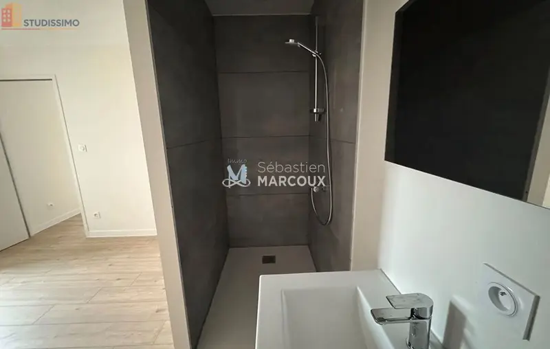 Studio 28m² Savigneux - Étage 2, DPE D - Photo 5