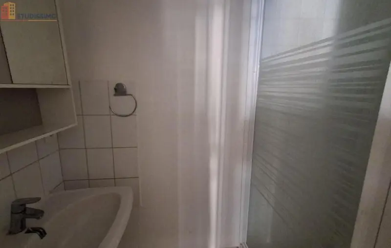 Studio meublé 37m² Saint-Étienne - Meublé, 2e étage - Photo 2