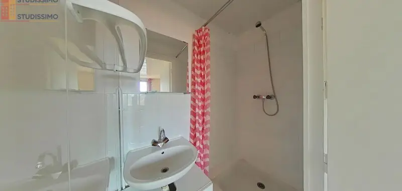 Studio 27m² Saint-Étienne 42000 - Photo 10
