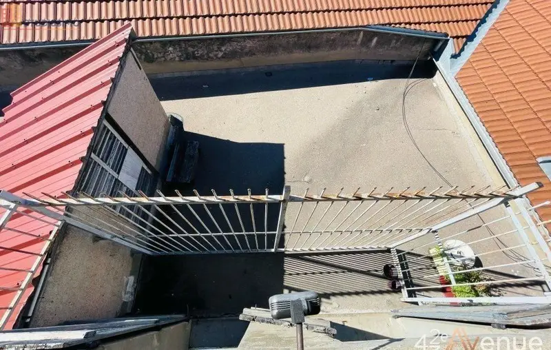 Studio 28m² Saint-Étienne - Dernier étage, lumineux - Photo 11