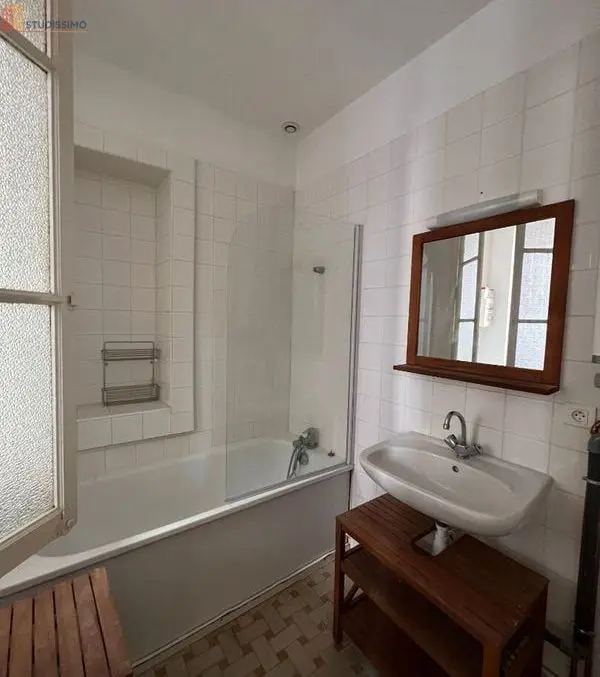 Studio 36m² Roanne 42300 - Meublé, DPE D - Photo 1