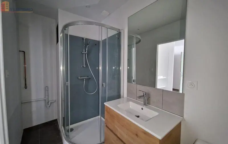 Studio 25m² Saint-Étienne 42000 - Photo 1