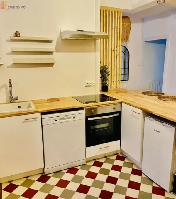 Studio meublé 13m² Saint-Étienne 42000 - Meublé, 5e étage - Photo 2