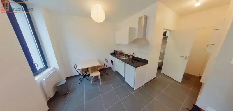 Studio meublé 21m² Saint-Étienne - Meublé, 2e étage - Photo 3