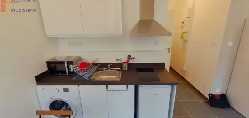 Studio meublé 21m² Saint-Étienne - Meublé, 2e étage - Photo 2