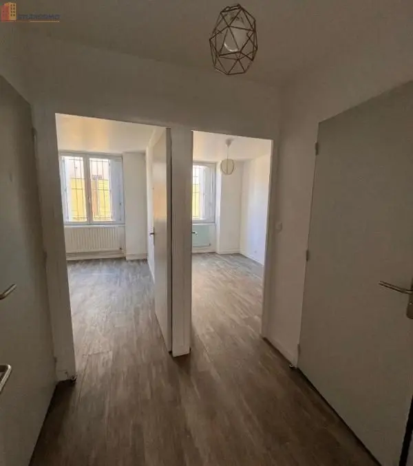 Studio 71m² Saint-Étienne 42100 - Photo 2