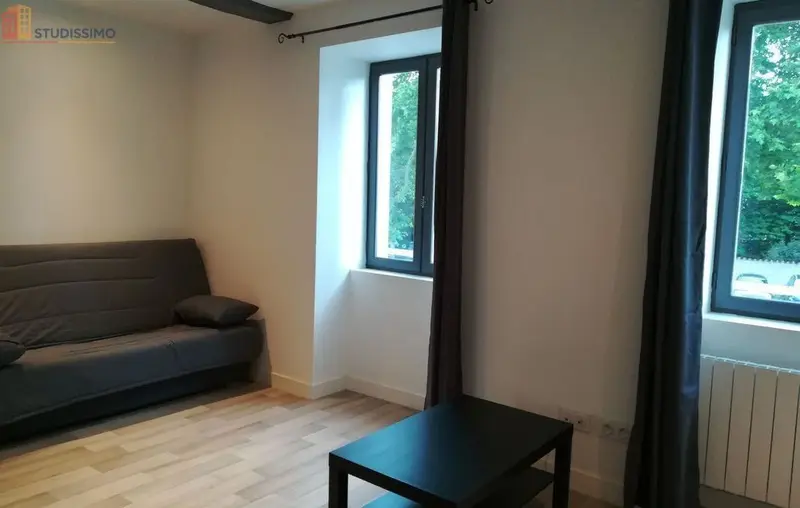 Studio meublé 32m² Montbrison - Meublé, DPE D - Photo 7