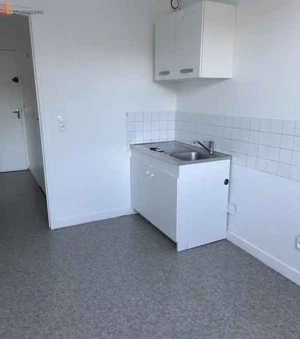 Studio 30m² Saint-Étienne 42000 - Étage 2 - Photo 2