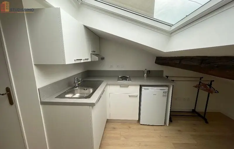 Studio meublé 12m² Saint-Étienne 42000 - Meublé, 4e étage - Photo 2