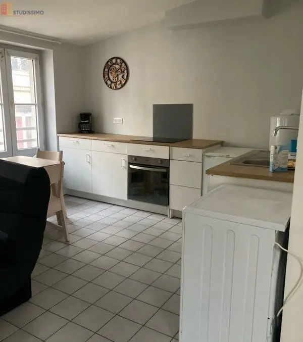 Studio 30m² Saint-Étienne 42000 - Meublé, 3e étage - Photo 1