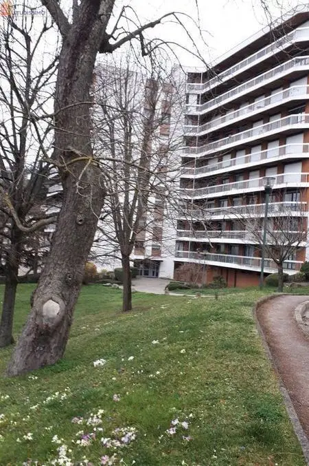 Studio 33m² Saint-Étienne 42000 - Meublé, bon état - Photo 2