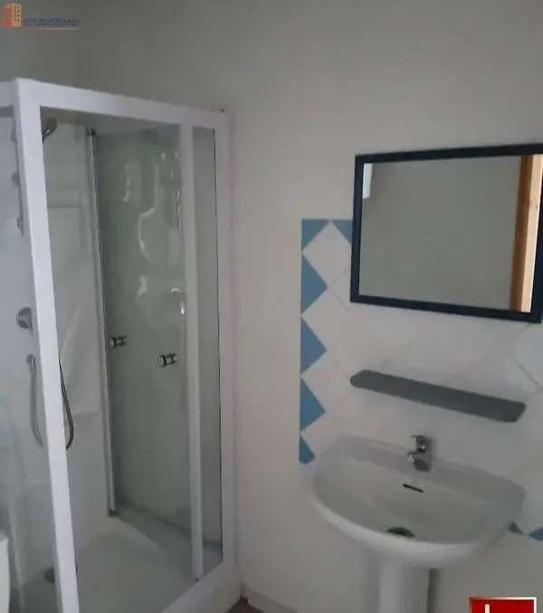 Studio 25m² Roanne 42300 - 2e étage, lumineux - Photo 11