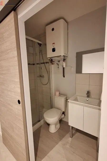 Studio meublé 16m² Noirétable - Meublé, DPE D - Photo 2
