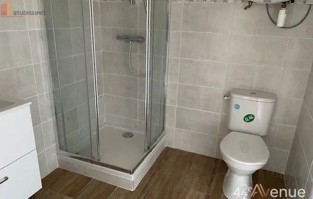 Studio meublé 23m² Saint-Étienne - Meublé, 2e étage - Photo 5
