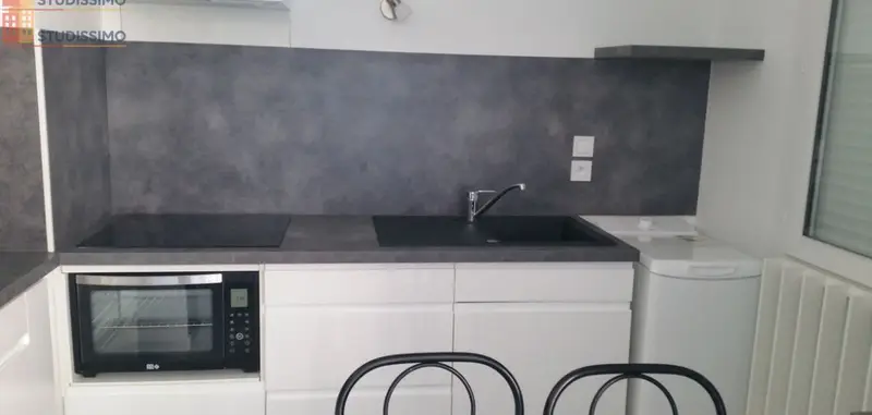 Studio meublé 35m² Roanne - Lumineux, 7e étage - Photo 5