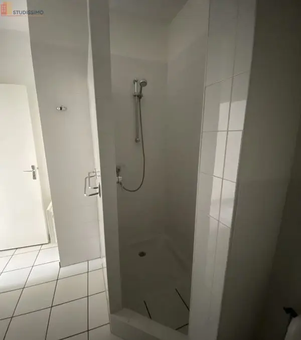 Studio 28m² Saint-Étienne 42000 - Photo 3