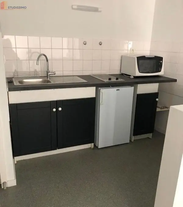 Studio 35m² Saint-Étienne - 2e étage, lumineux - Photo 9