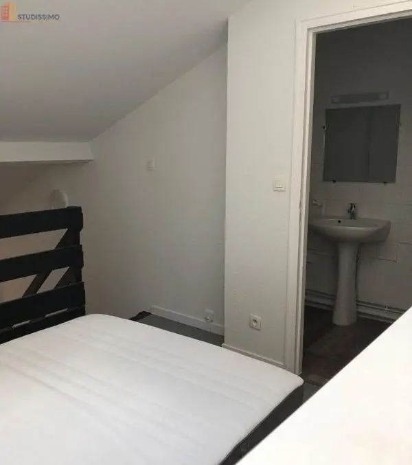 Studio 35m² Saint-Étienne - 2e étage, lumineux - Photo 4